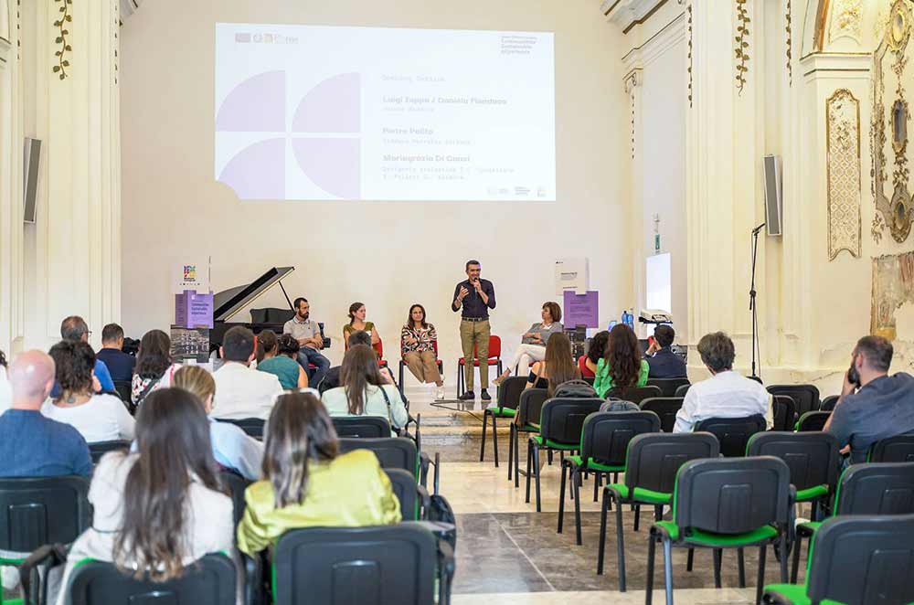 Sessione plenaria dell'Urban Thinkers Campus CSX - rigenerazione sostenibile delle comunità