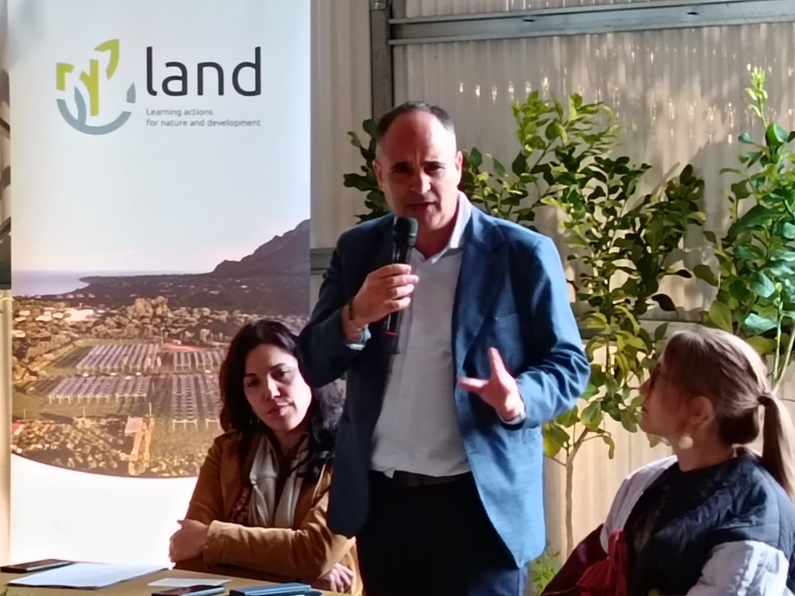 Convegno agrivoltaico a Terrasini - tavola rotonda su agricoltura e energia rinnovabile